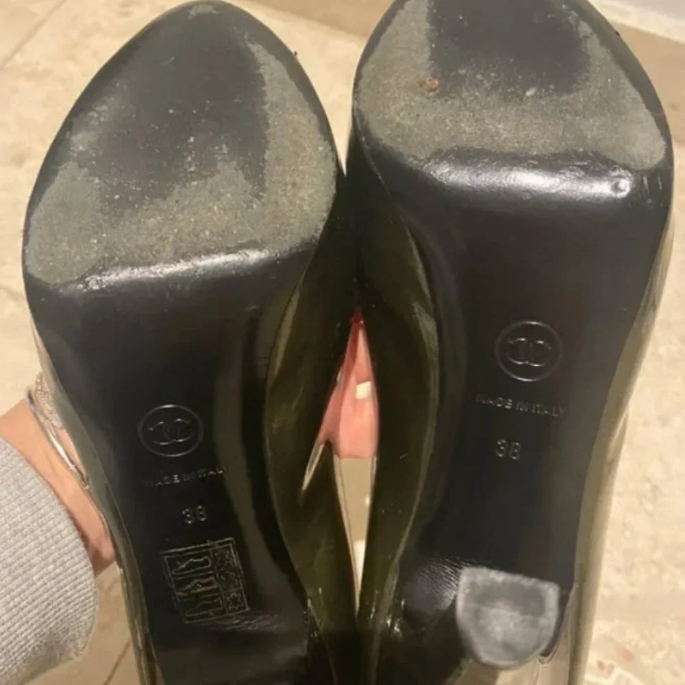 Chanel closed toe patent leather chunky heel size Olive Green Size 38 - Picture 7 of 7